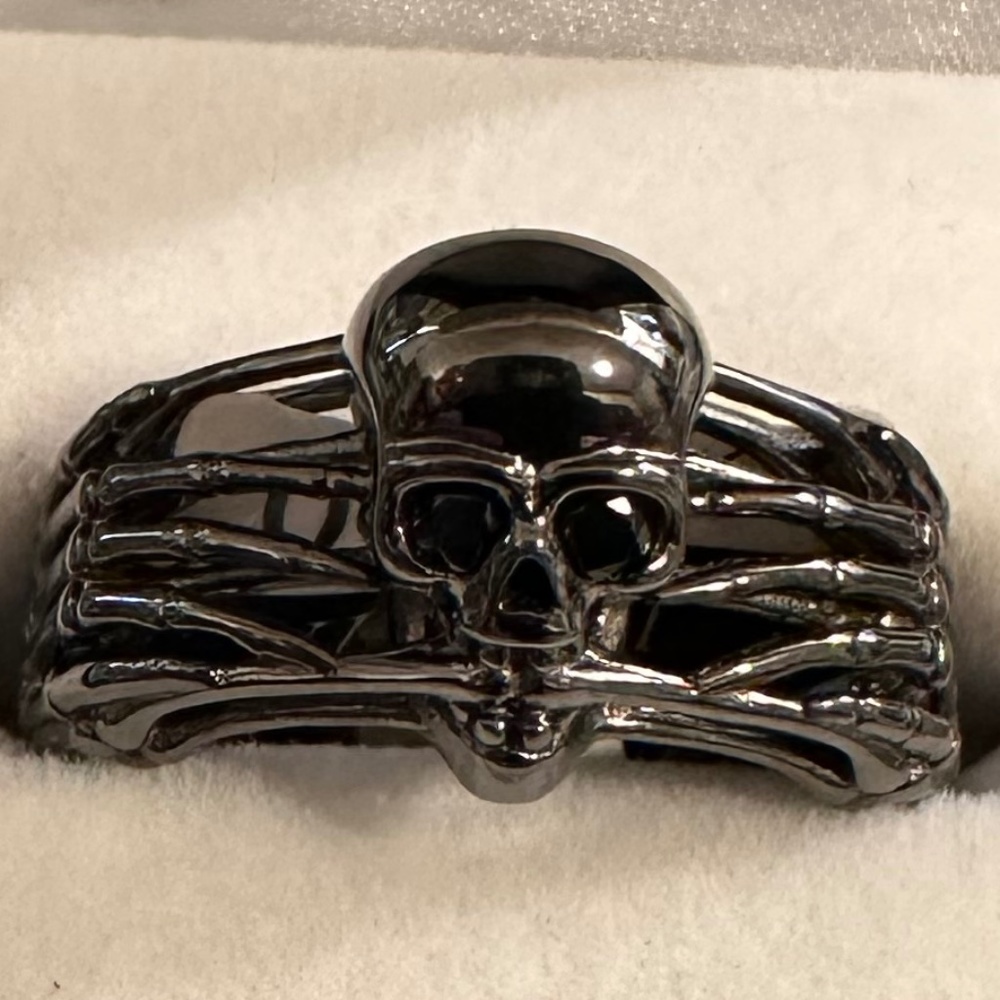 Jeulia Black Skeleton Sterling Silver Skull Ring